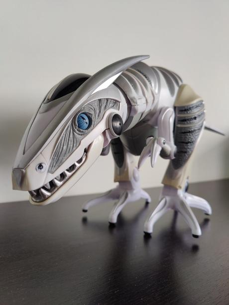 Robosaurus - robotický dino na diaľkové ovládanie, 