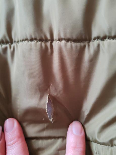 Olivova zimna bunda, 164