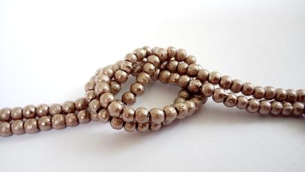 Korálka so štruktúrou 4 mm, 