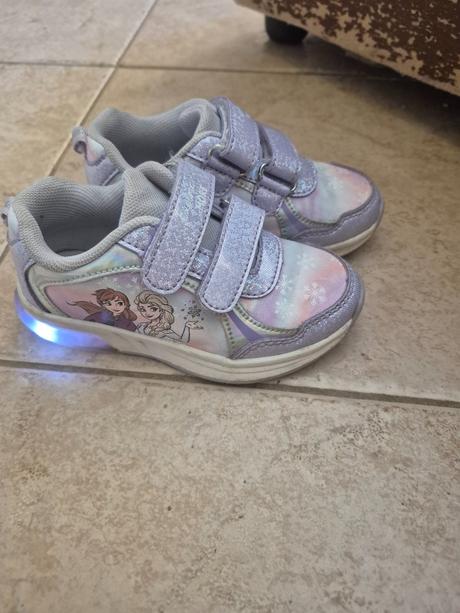 Tenisky svietiace, deichmann,25