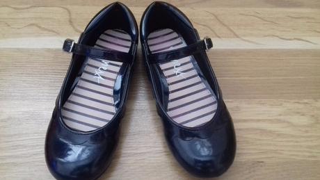 Sandalky next, next,27