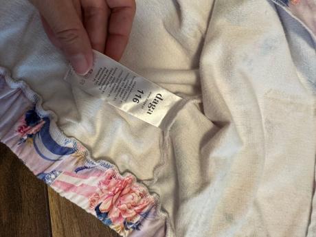 Kraťasková súprava, 116