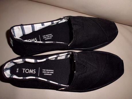 Toms čierne plátené 3-3,5, 36