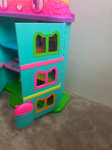 Gabys dollhouse, 