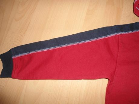 Cervena chlapcenska mikina, 122