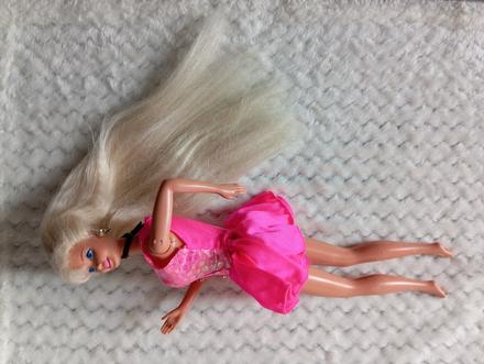 Barbie cut and style 1994, 