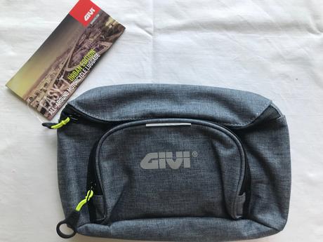 Ľadvinka givi pre motocyklistov,