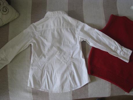 Biela blúzička a červená vestička, h&m,104