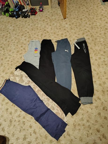 Teplaky vel.146, 146