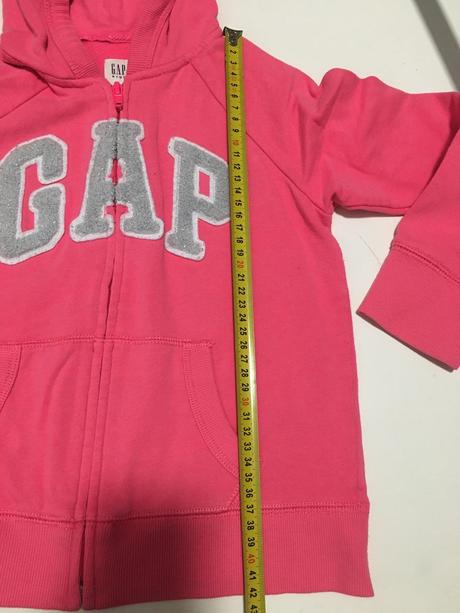 Mikinka, gap,122
