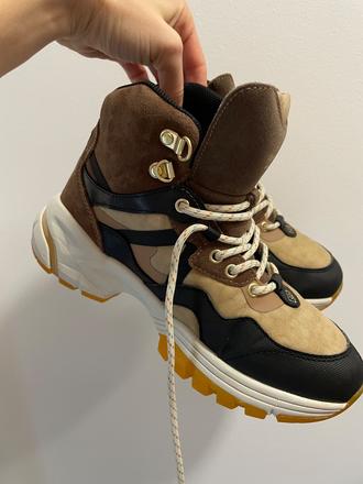 Clenkove snurovacie cizmy, gant,38