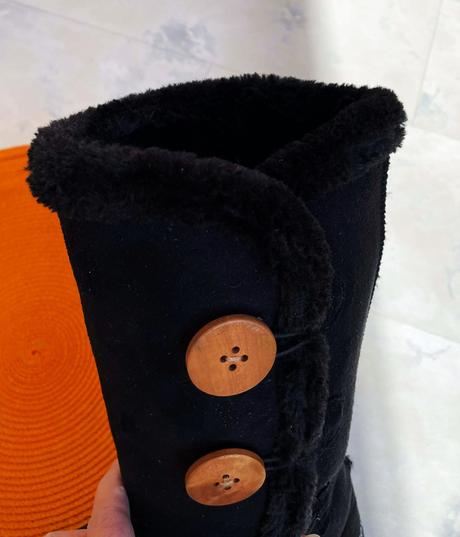Teplé buttonky s kožušinkou, 37