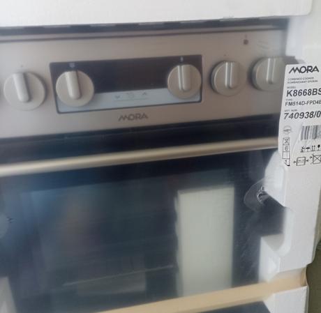 Nový nerezový sporák, mora