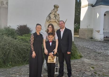 Predam detsky oblek, 146