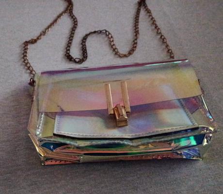 Priehľadná spoločenská kabelka,