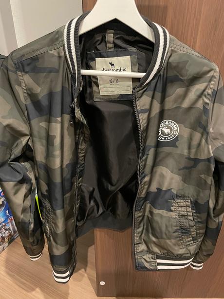 Prechodna bunda maskacova abercrombie, abercrombie&fitch,164