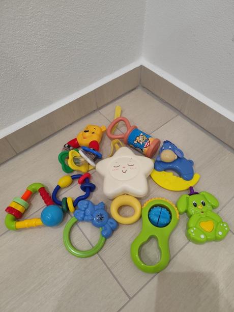 Predám mix detských hračiek, 