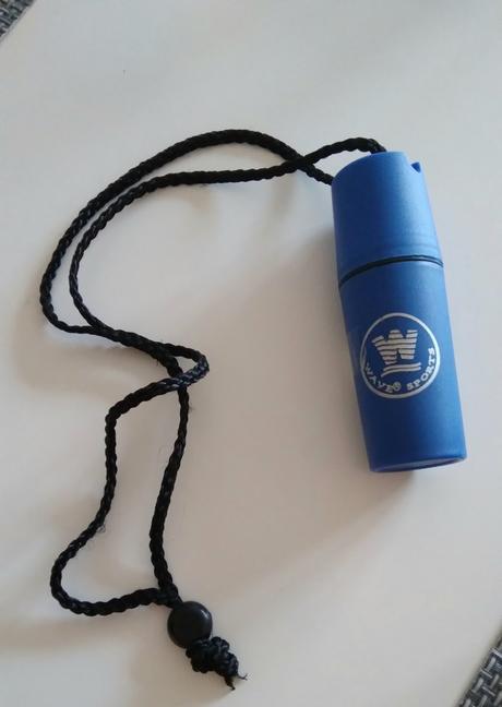 Peňaženka vodeodolná na šnúrke na krk ako nová, h&m