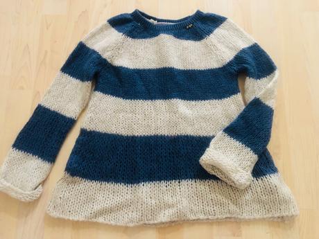 Značkový platený svetrik, 146