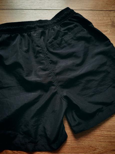 Plavky pokémon, 158