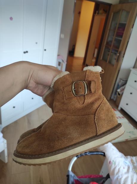 Kožené čižmy, 30