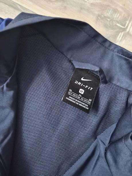 Ľahká nike bundička na leto - na tréningy, nike,146