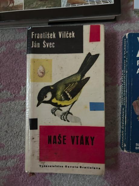 4 ks kníh o zvieratách,