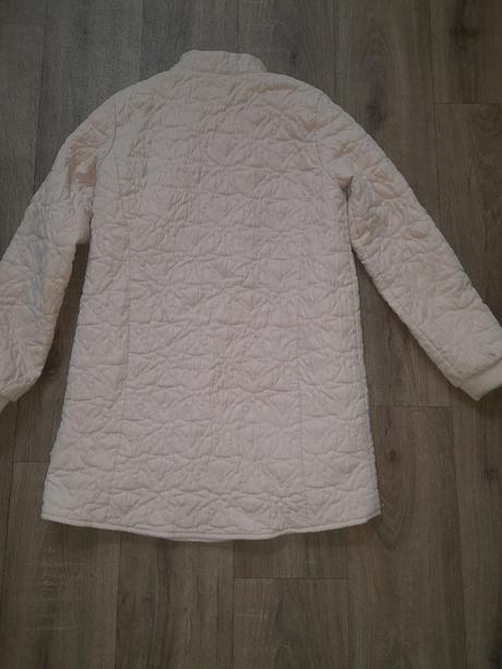 Prechodná vetrovka, pompdelux,146