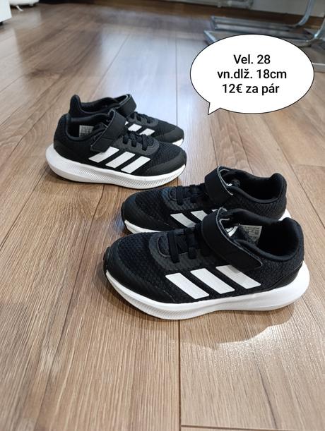 Tenisky adidas, 28