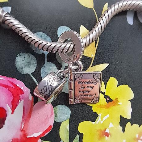 Prívesok káva a kniha, 