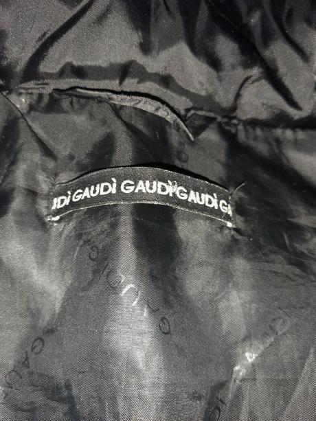 Vetrovka gaudi, gaudi,m