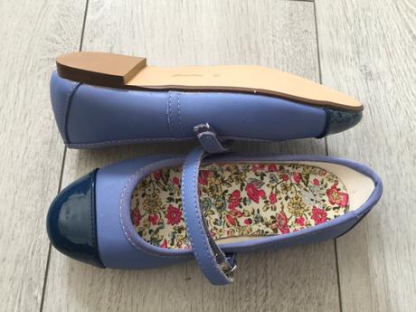 Dievčenske baleriny, baťa,30