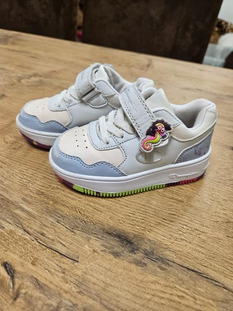 Tenisky, champion,22