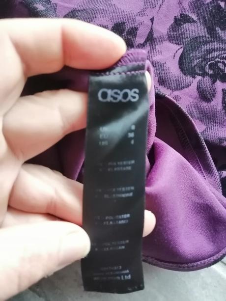 Korzetové šaty vínovej farby asos v34 zamat. ruže, 34