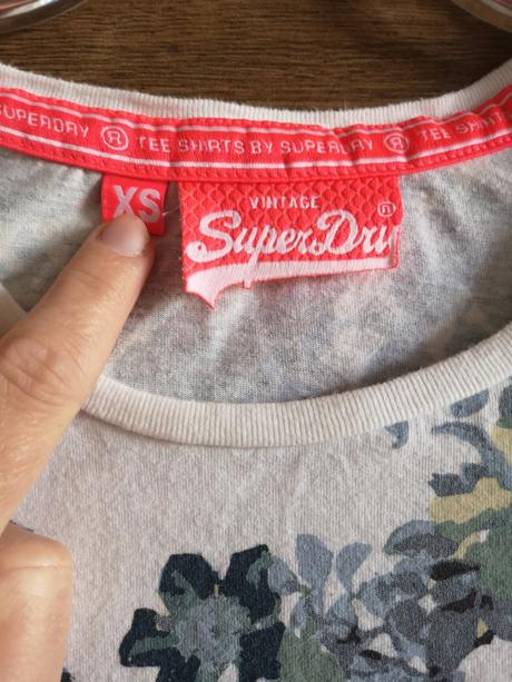 Dámske tričko značky superdry xs, xs