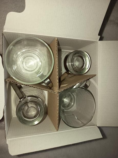 4 cappuccino šálky bormioli,