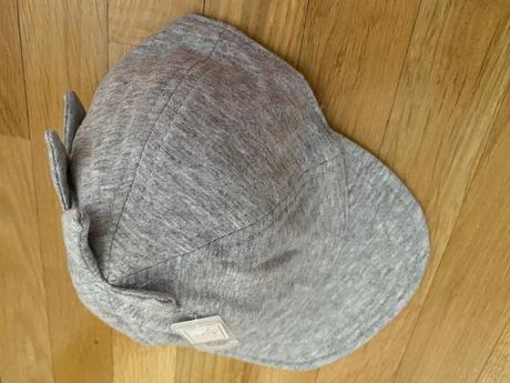 Čiapočka so šiltom, next,<50