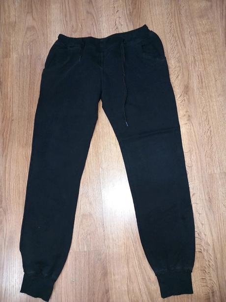 Super tepláčky, 40