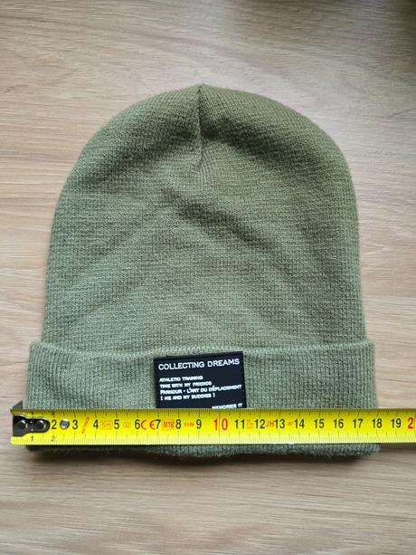 Zelená čiapka, reserved,104