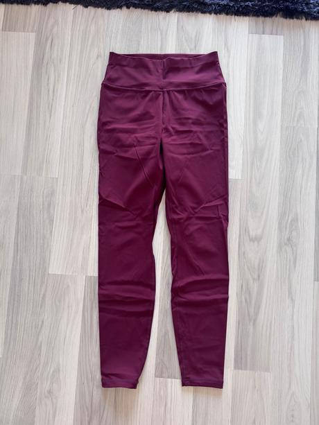 Bordovy set na cvičenie, s