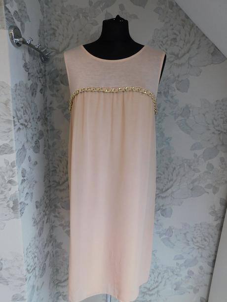 Luxusne velmi pekne šaty, 40