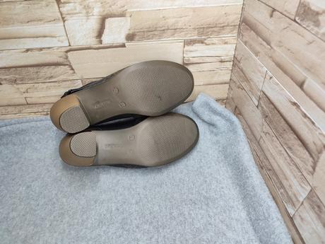 Rieker 36 - dámske kožené dierkované čierne topánk, rieker,36