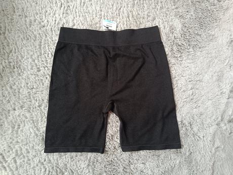 Čierne rebrované bezšvové bikershorts (l), sinsay,l