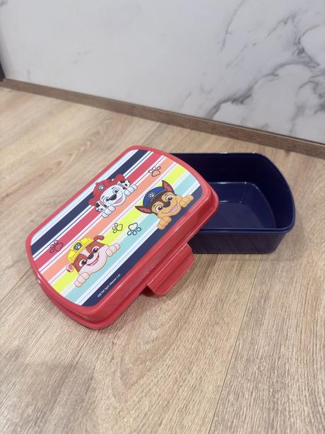 Disney fľaša na pitie a box na desiatu,