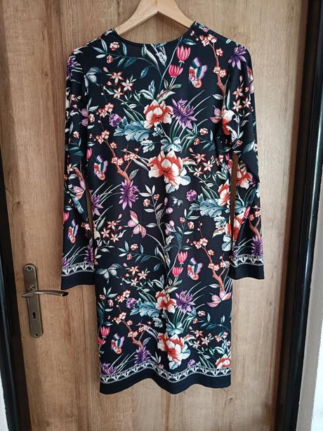 Kvetinové šaty zn. mishumo, 38
