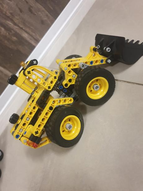 Skladačka - stavebne stroje, 