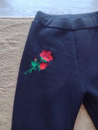 Čierne teplejšie legíny, 146