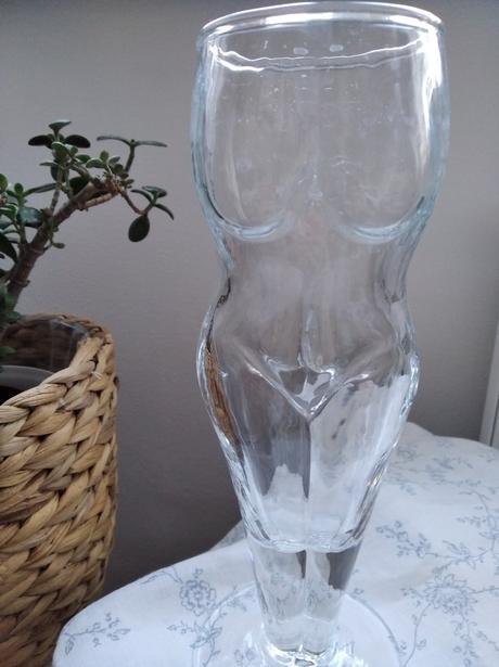 Váza v tvare ženy,