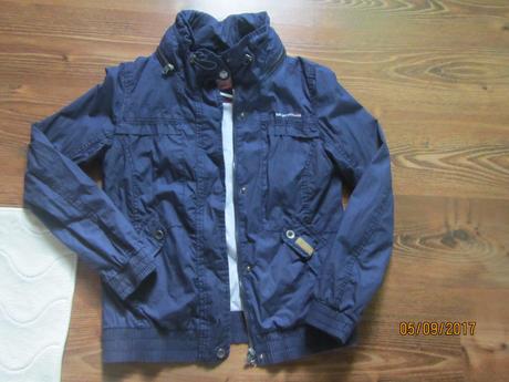 Prechodna tmavomodra bunda so skrytou kapucnou, m