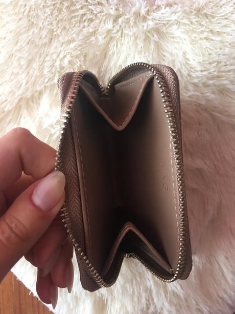 Peňaženka mango, mango